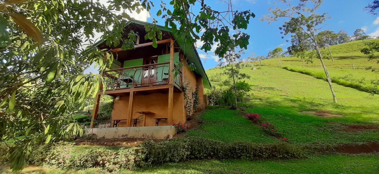 Pau A Pique Chale Bocaina de Minas Exterior foto